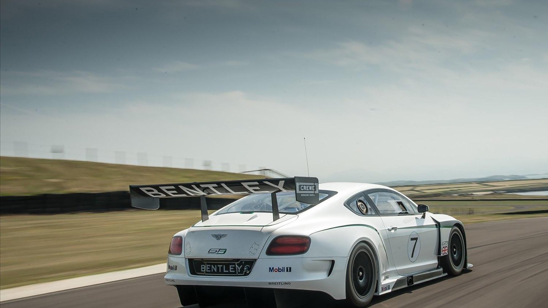 开云官方网-五大联赛替补换人操作影响比赛节奏变化，五大联赛换人规则